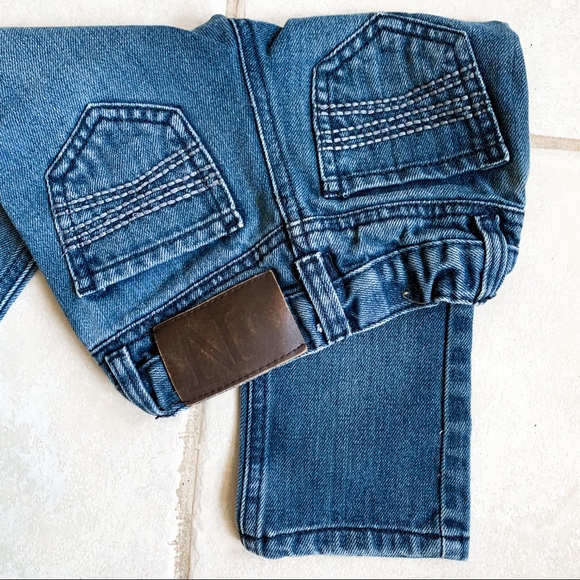 Nevada • Straight Leg Jeans - Picture 6 of 6